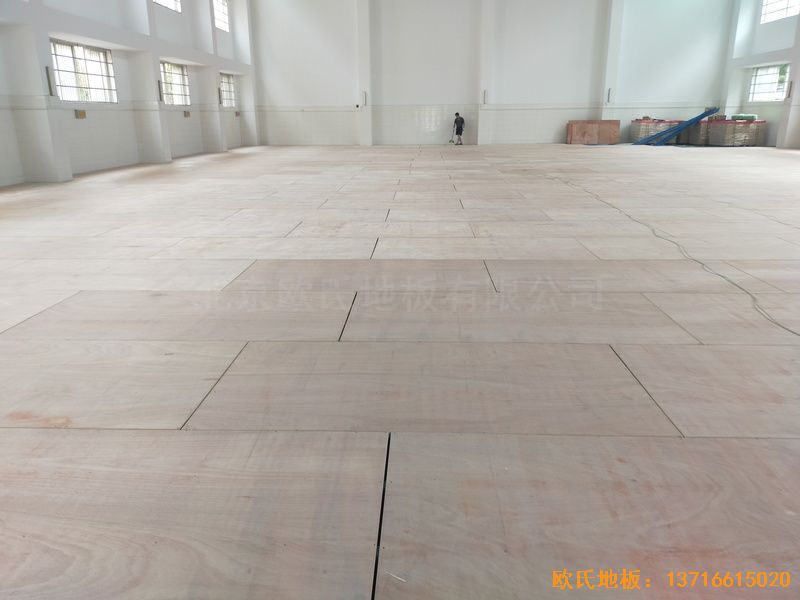 上海寶山區(qū)技術學院運動地板鋪裝案例