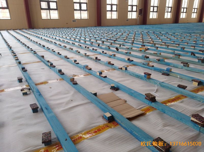 河南新密市體育發(fā)展中心運動木地板安裝案例