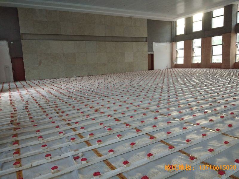 遵義仁懷市茅臺(tái)文體中心運(yùn)動(dòng)木地板安裝案例