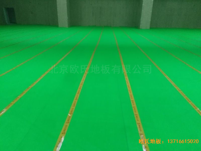 青島黃島區(qū)濱海街道中心小學體育木地板鋪設案例