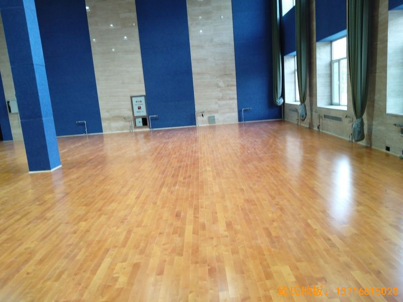 內(nèi)蒙古赤峰中國稅務(wù)總局職工活動中心運動木地板施工案例