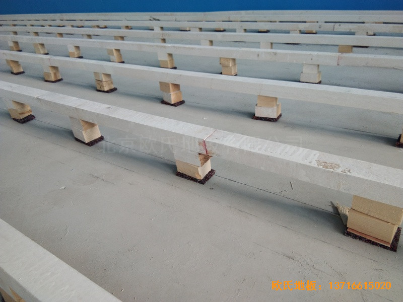 廣東臺(tái)山市郎城汽車(chē)城運(yùn)動(dòng)館體育木地板鋪裝案例1