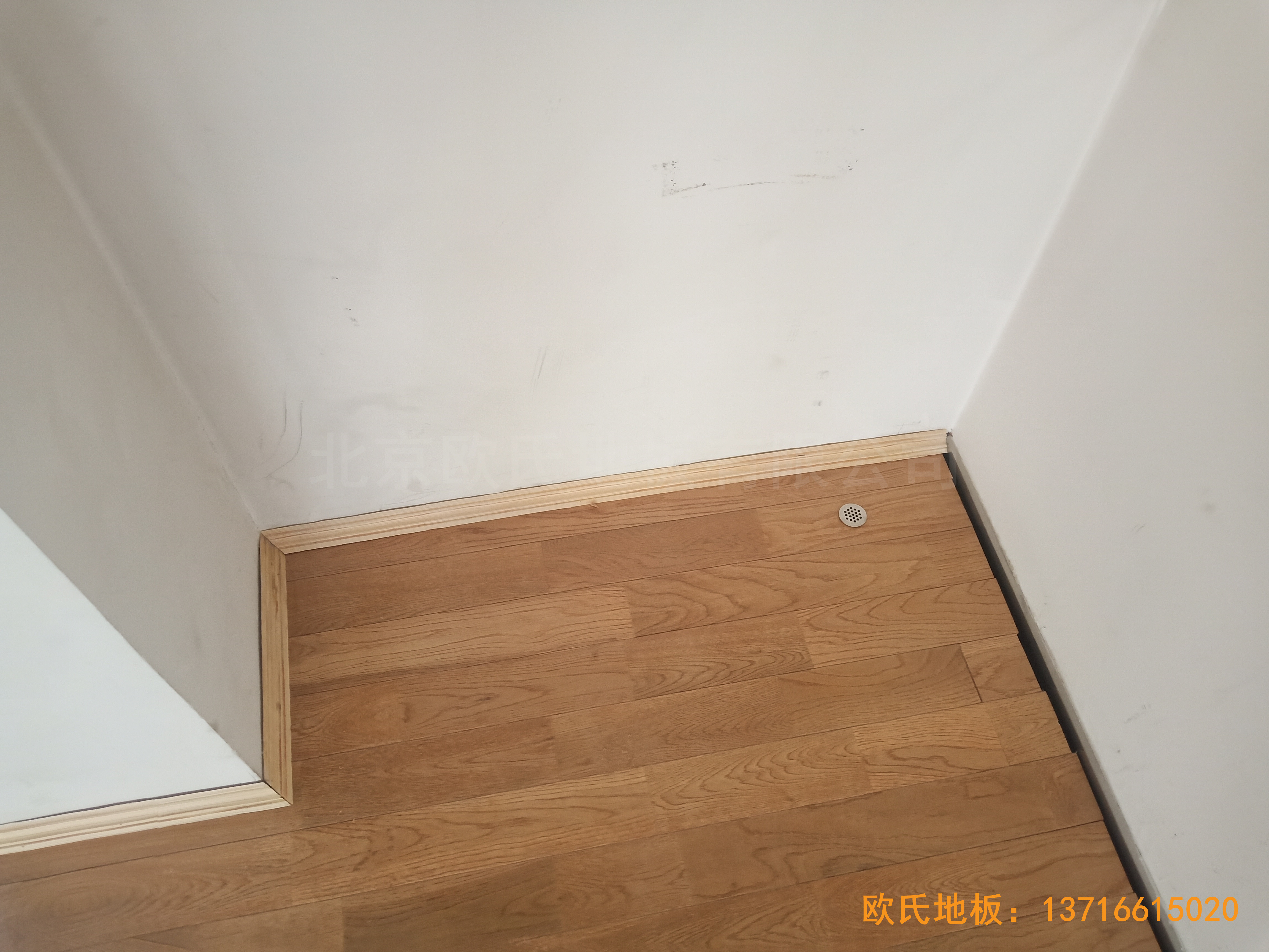 中國科學(xué)院技術(shù)研究所運(yùn)動(dòng)館體育木地板鋪裝案例3