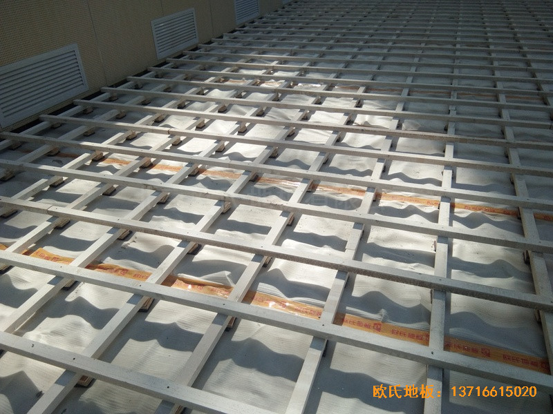 廣西全州體育館體育地板鋪設(shè)案例1