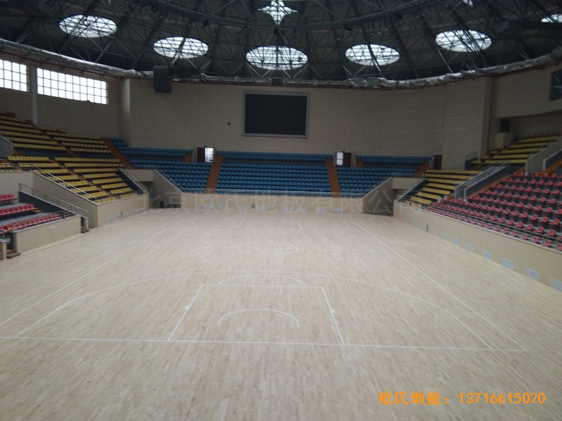 廣西全州體育館體育地板鋪設(shè)案例4