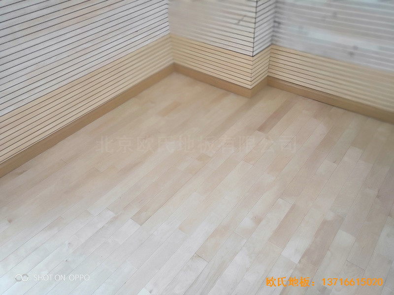 江蘇三井實(shí)驗(yàn)小學(xué)籃球館體育地板鋪設(shè)案例3