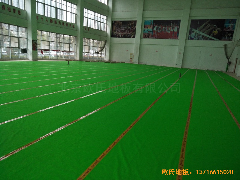 江蘇沭陽(yáng)如東實(shí)驗(yàn)學(xué)校運(yùn)動(dòng)館體育木地板鋪裝案例4