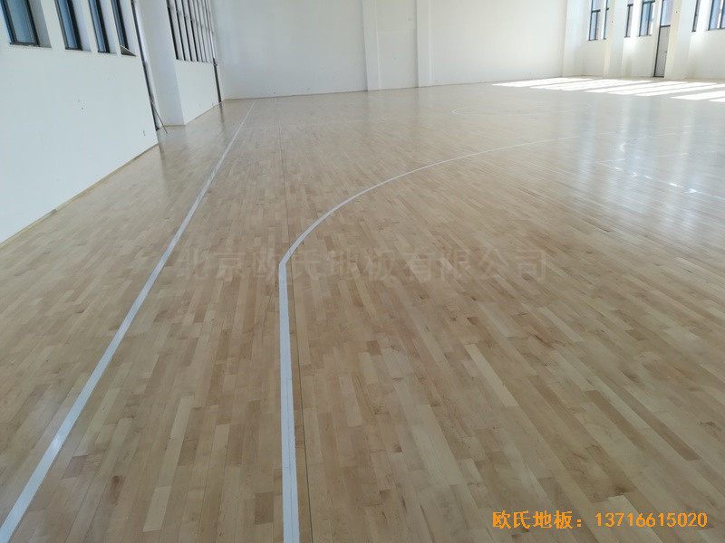 浙江臺州溫嶺消防大隊(duì)籃球館運(yùn)動(dòng)地板鋪設(shè)案例3