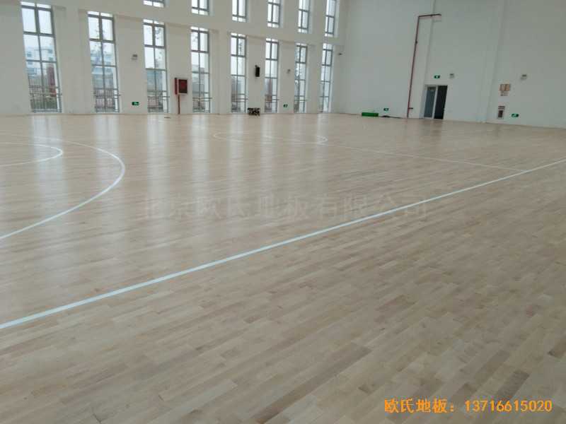浙江溫嶺石橋頭中心小學籃球館運動木地板鋪裝案例0