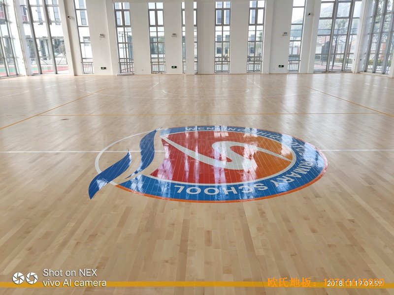浙江溫嶺石橋頭中心小學籃球館運動木地板鋪裝案例5