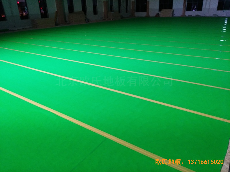 湖北黃岡蘄春收費(fèi)站籃球館運(yùn)動(dòng)木地板鋪設(shè)案例3