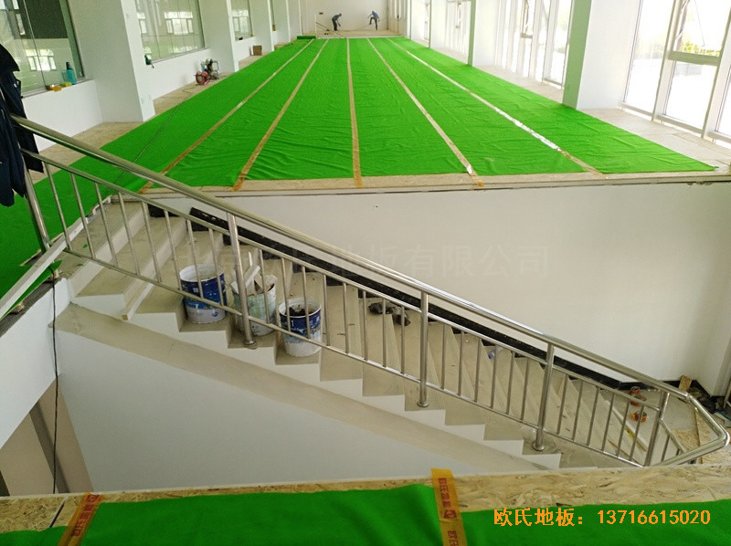 甘肅酒泉運(yùn)動(dòng)場(chǎng)所體育木地板施工案例2