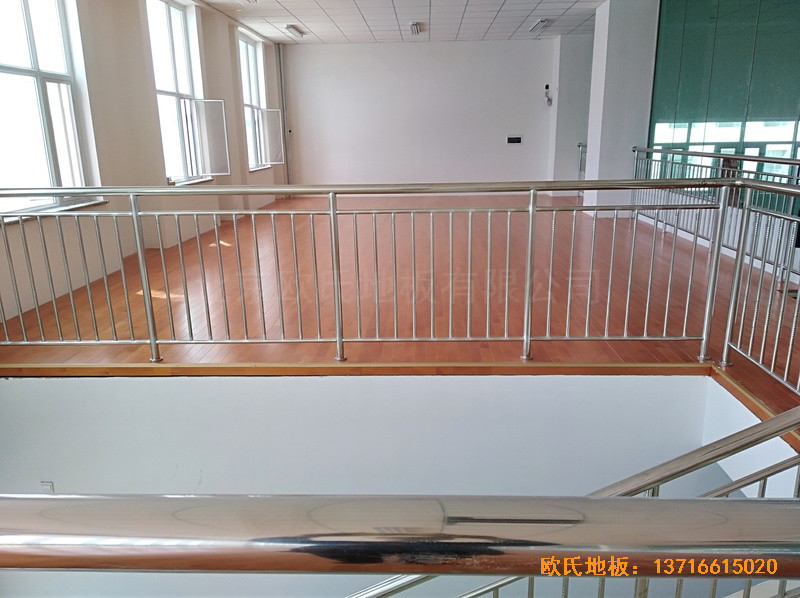 甘肅酒泉運(yùn)動(dòng)場(chǎng)所體育木地板施工案例3