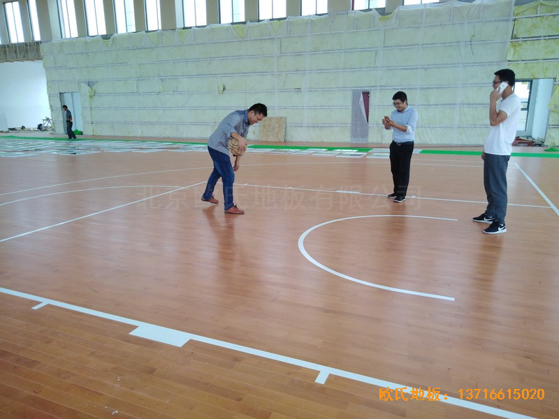鹽城濱海永寧實驗小學籃球館運動木地板鋪裝案例4