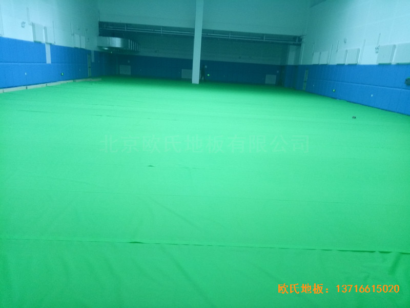 長春十一高中北湖學(xué)校體育館運(yùn)動(dòng)地板鋪設(shè)案例2