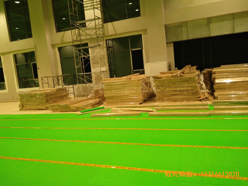 內(nèi)蒙古通遼富力城籃球館體育地板鋪裝案例1