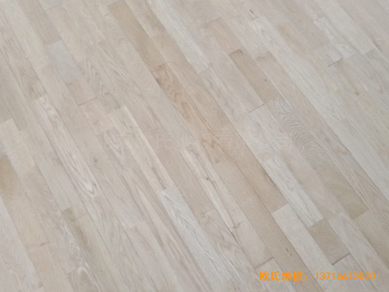 北京房山城建婁子水小學籃球館體育地板施工案例3