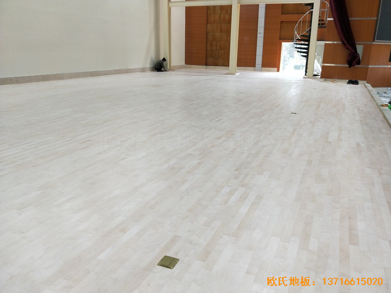 四川白頭鎮(zhèn)13667部隊運動館運動木地板施工案例4