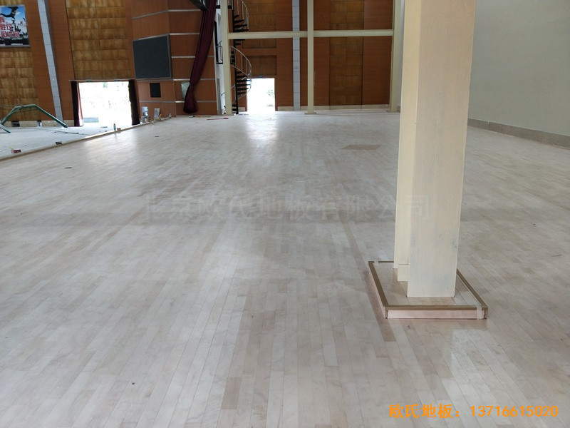 四川白頭鎮(zhèn)13667部隊運動館運動木地板施工案例5