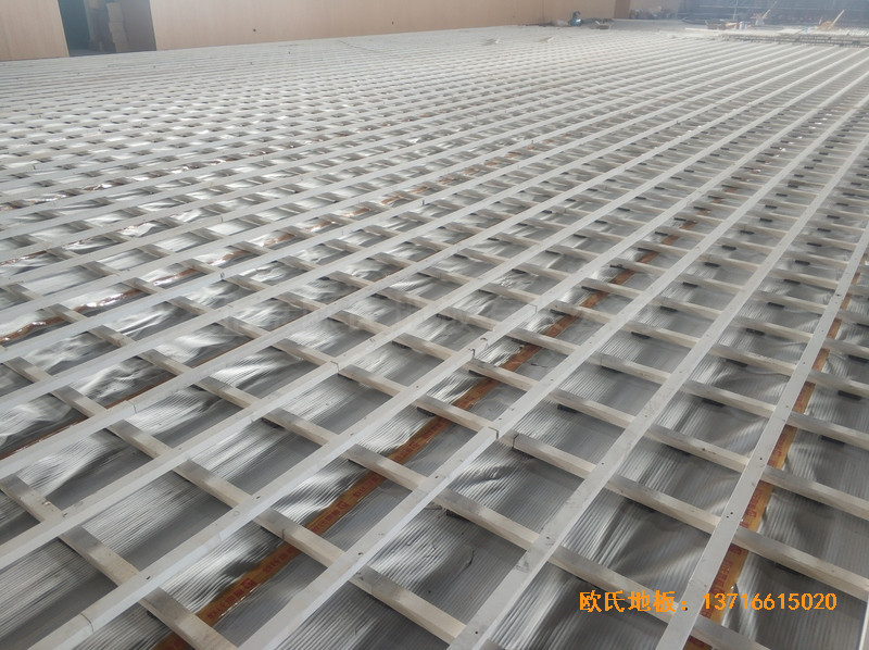 寶雞職業(yè)技術(shù)學(xué)院體育館體育木地板安裝案例1