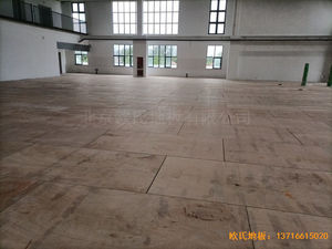 江蘇宿遷運河路學校體育木地板鋪裝案例