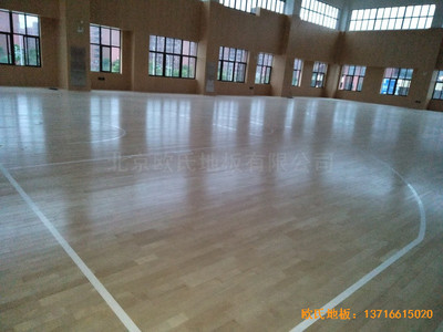 上海松江區(qū)佘北學(xué)校運動館運動木地板安裝案例