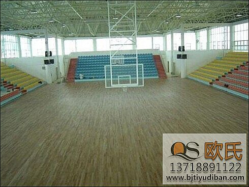 仁懷市財(cái)政局業(yè)務(wù)大樓運(yùn)動(dòng)木地板鋪設(shè)