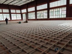普通體育籃球地板施工隊(duì)