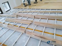 一般籃球場(chǎng)館木地板施工隊(duì)