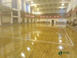 楓樺木體育場(chǎng)木地板保養(yǎng)知識(shí)