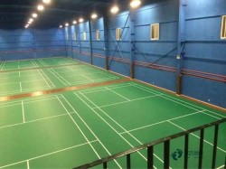 實(shí)木體育木地板如何保潔