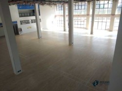 購(gòu)買俄勒岡松舞臺(tái)體育木地板品牌